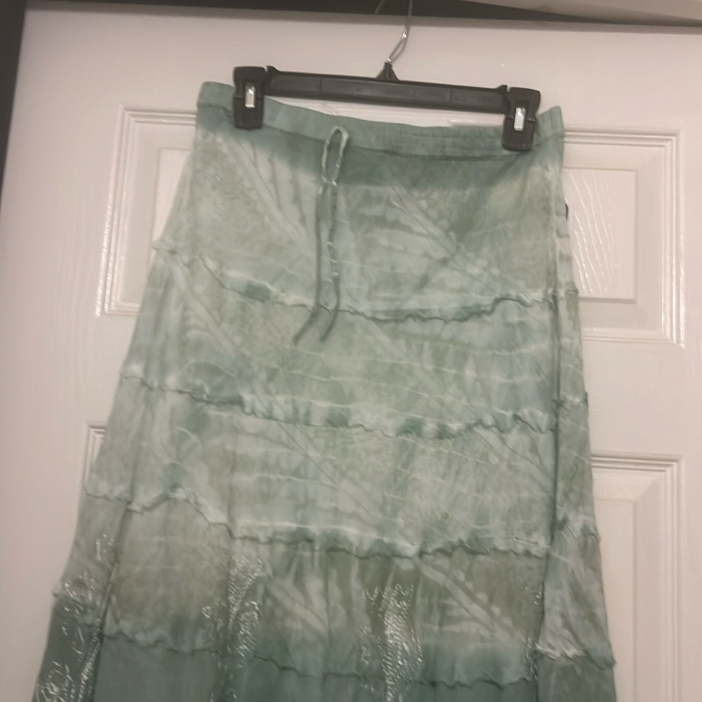 Green skirt for women,metro wear brand.Z:S.